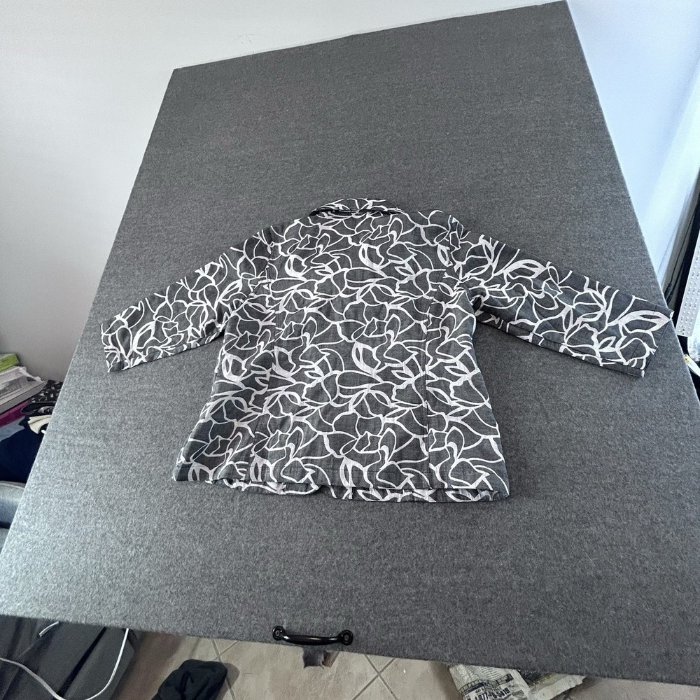 Additions By Chico's Gray & White Abstract Print Lightweight Jacket Sz 2 ; 12; L - Picture 8 of 16